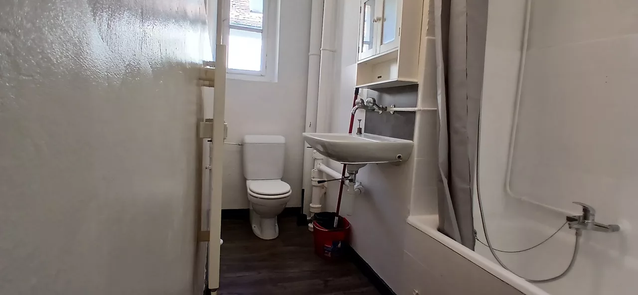 Large View Bathroom