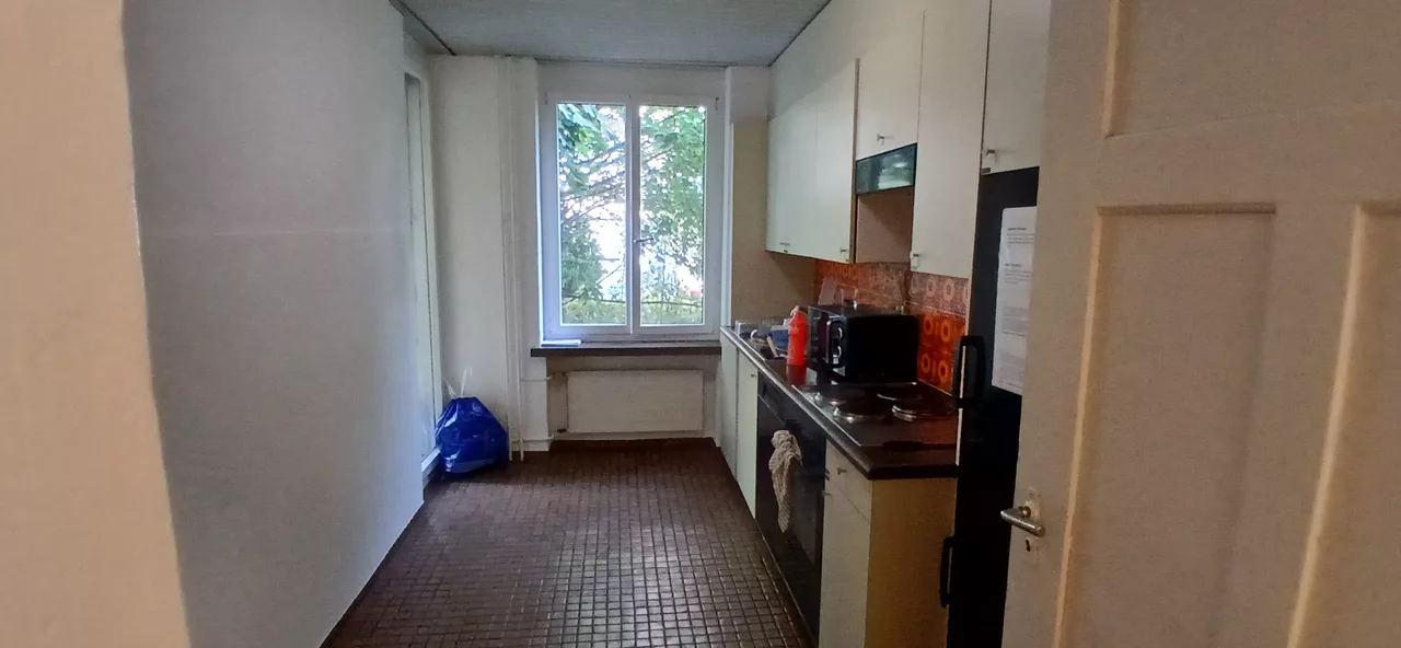 Large View Kitchen