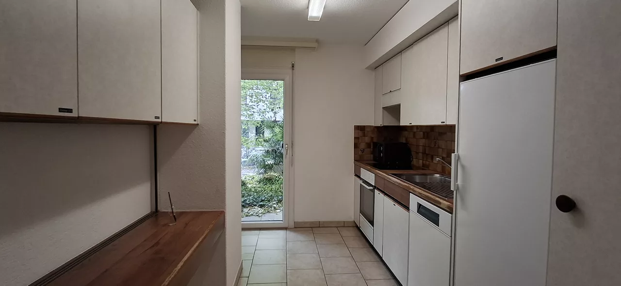 Large View Kitchen