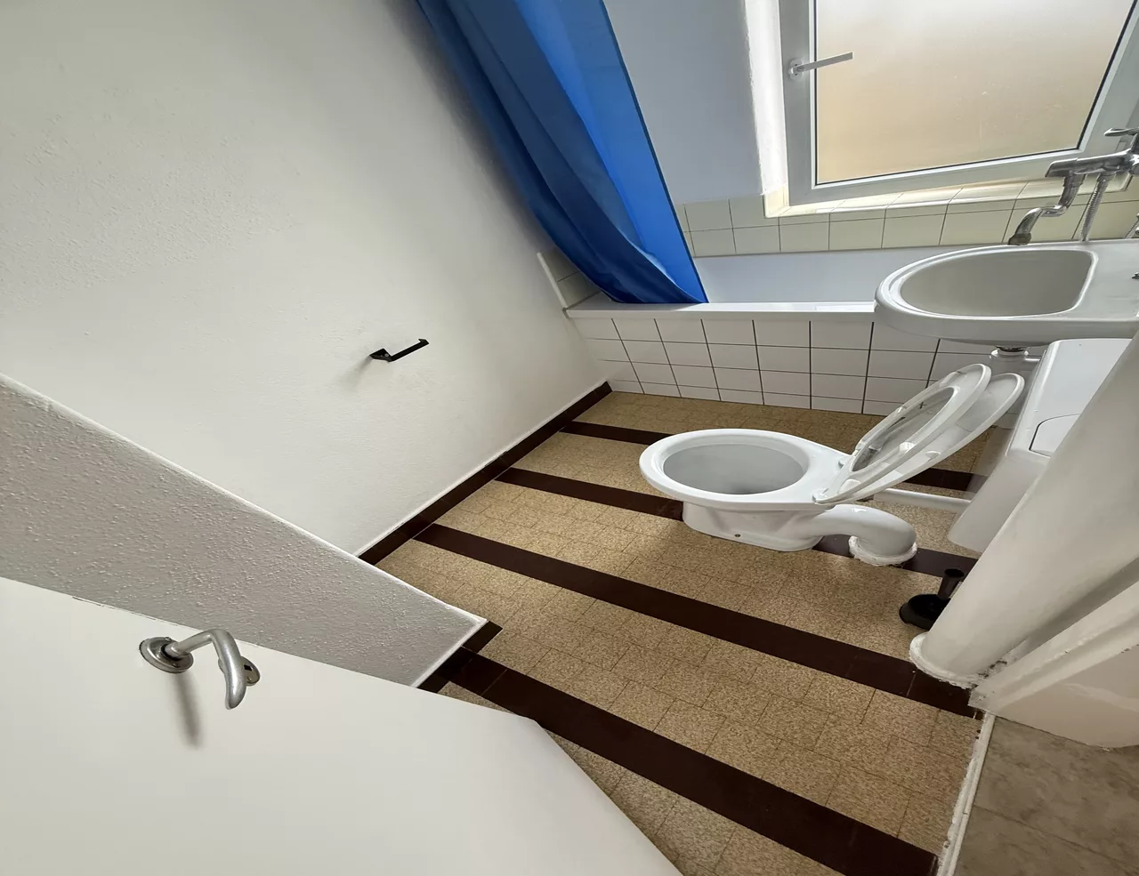 Large View Bathroom