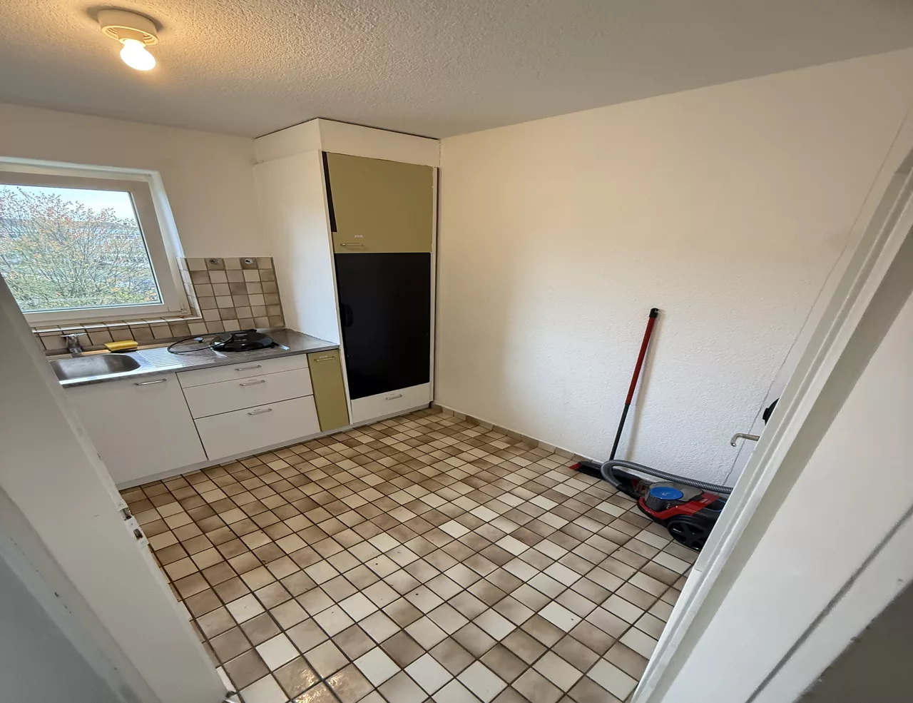 Large View Kitchen