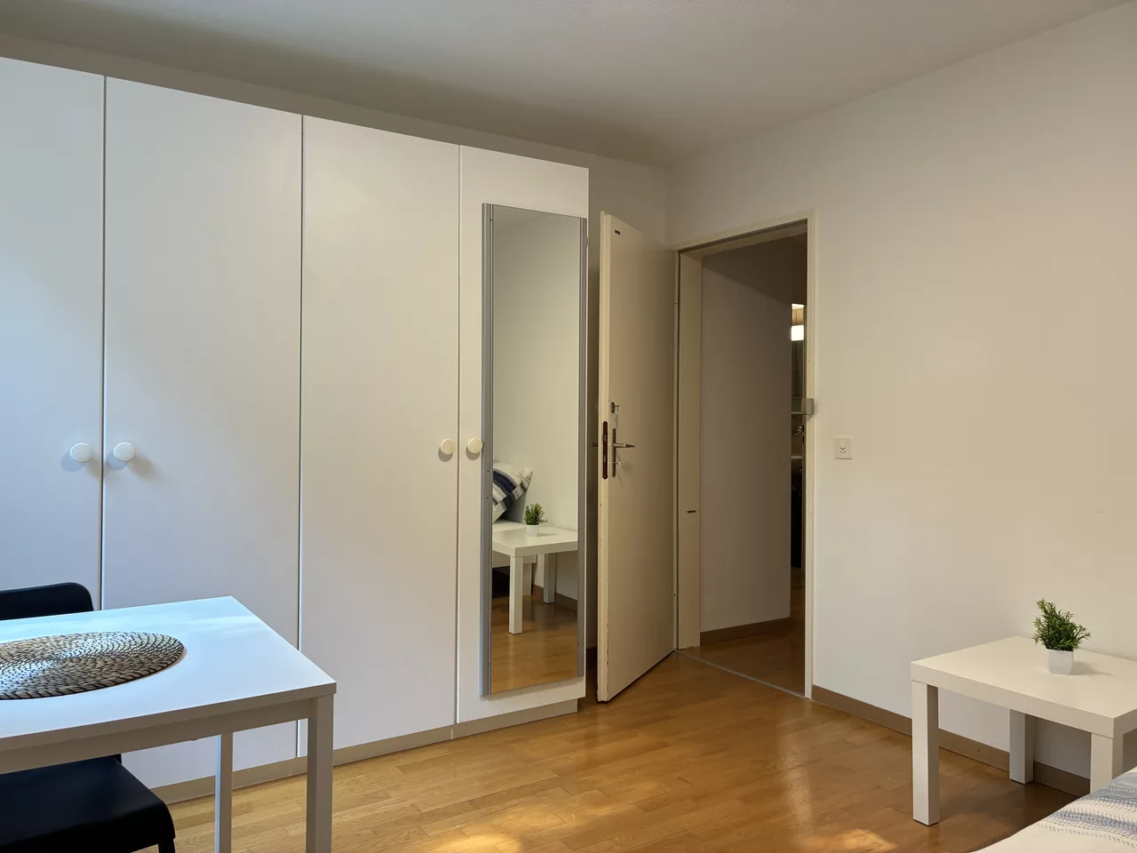 Möbliertes Zimmer in Buchs ZH mieten